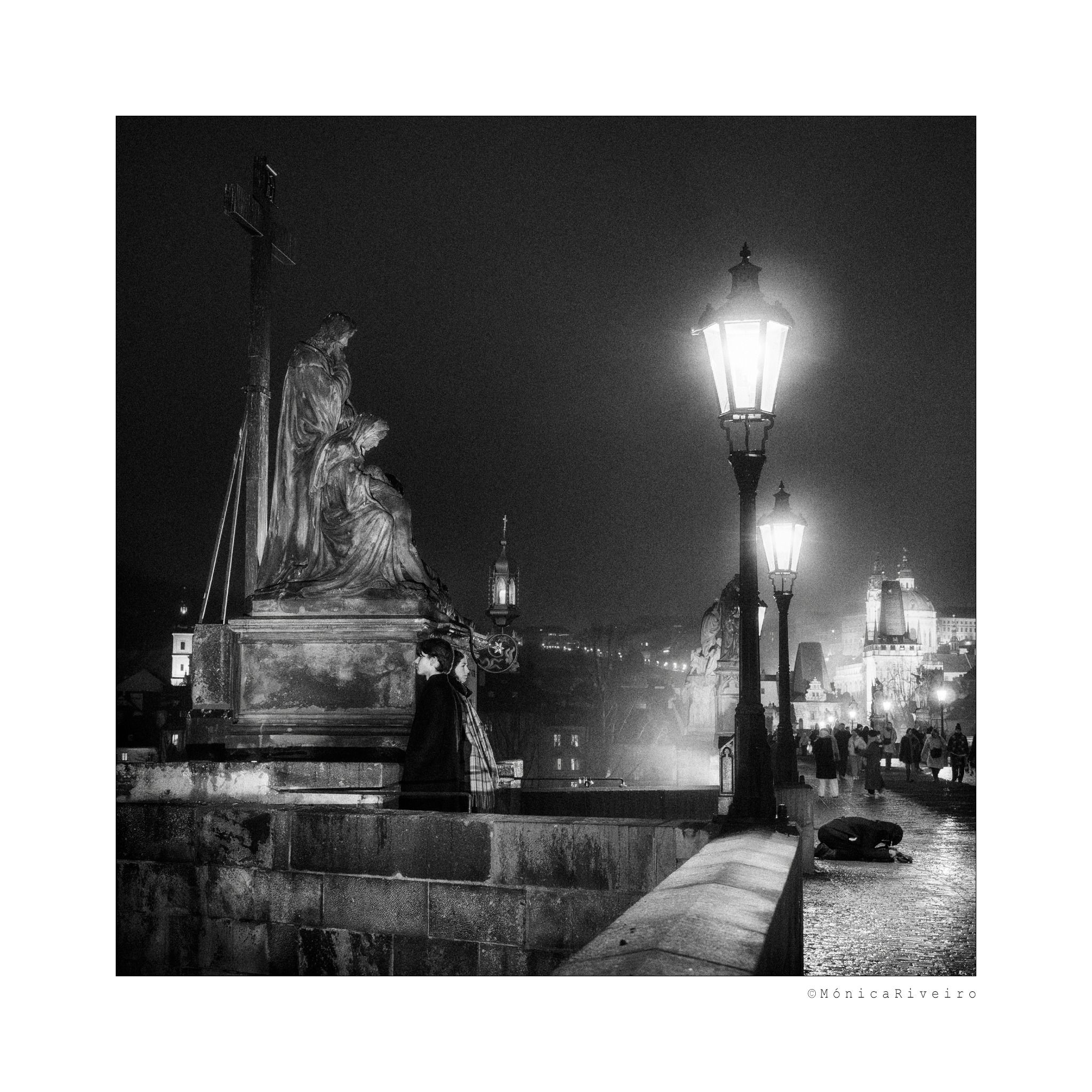 A night walk in Prague.
#Prague #framesmag #fotazasfotoclub #womenstreetphotographers #streetphotographersmagazine #eyesshotmag #scp_by_bulb #culturainquieta #bnwphotography #bnw_artstyle #bnwsoul #capturestreets #lensculturestreets #storyofthestreet #blackandwhitephotographymagazine #blackandwhitephotographer
