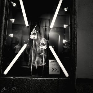 Autorretratos-MonicaRiveiro